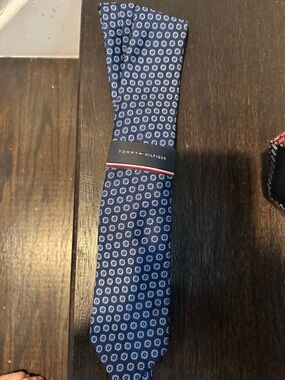 Tommy Hilfiger tie